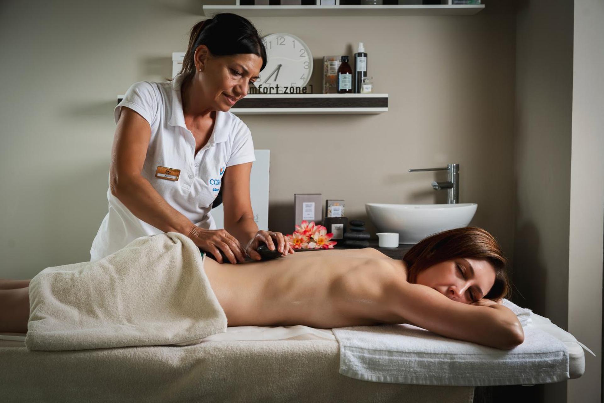 Corallo Wellness Hotel Диано Марина Екстериор снимка